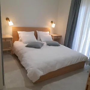 https://apt-cosy-in-the-city-center.hotelschalkidiki.net